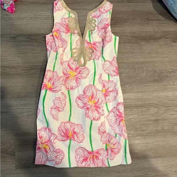 Dress - Picture 1 of 1